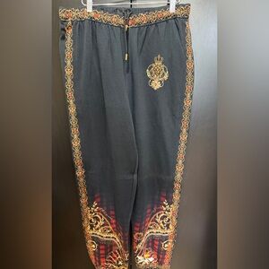 Camilla MEN'S ADJUSTABLE
TRACKPANT LET ME ENTERTAIN YOU